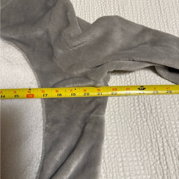 Forever 21 Soft & Cozy Gray and White Fleece PJ Koala Onesie - Picture 5 of 8